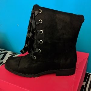 Shoedazzle Boots